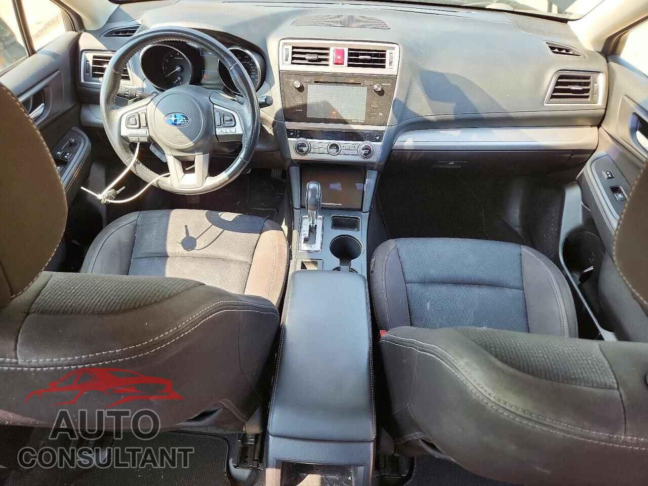 SUBARU LEGACY 2017 - 4S3BNAF68H3009132