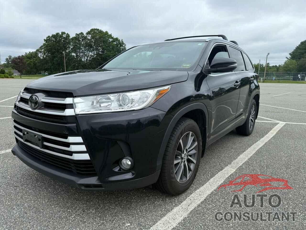 TOYOTA HIGHLANDER 2019 - 5TDJZRFH4KS958795