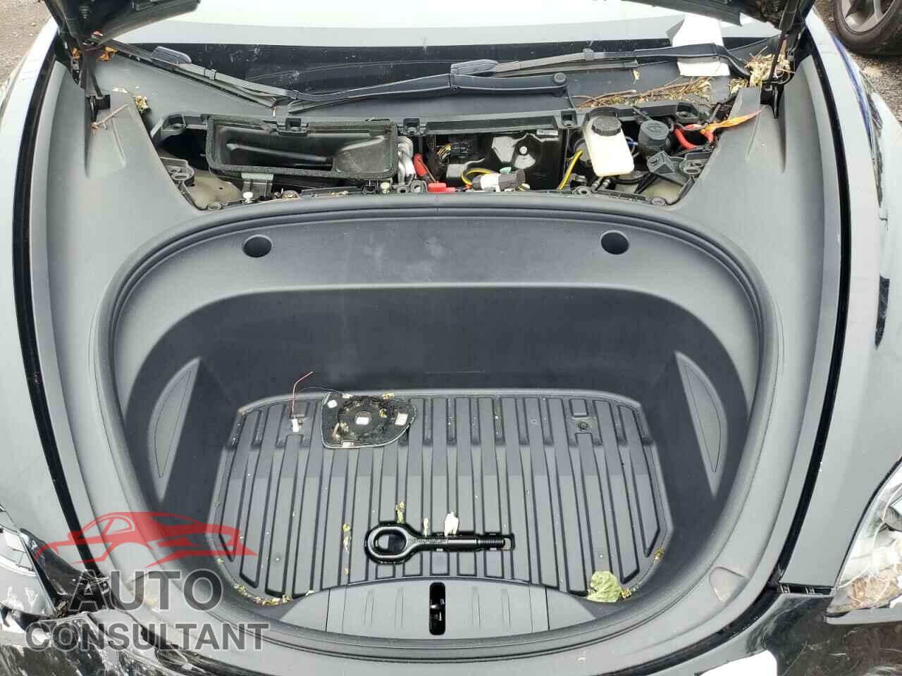 TESLA MODEL 3 2022 - 5YJ3E1EA5NF352604