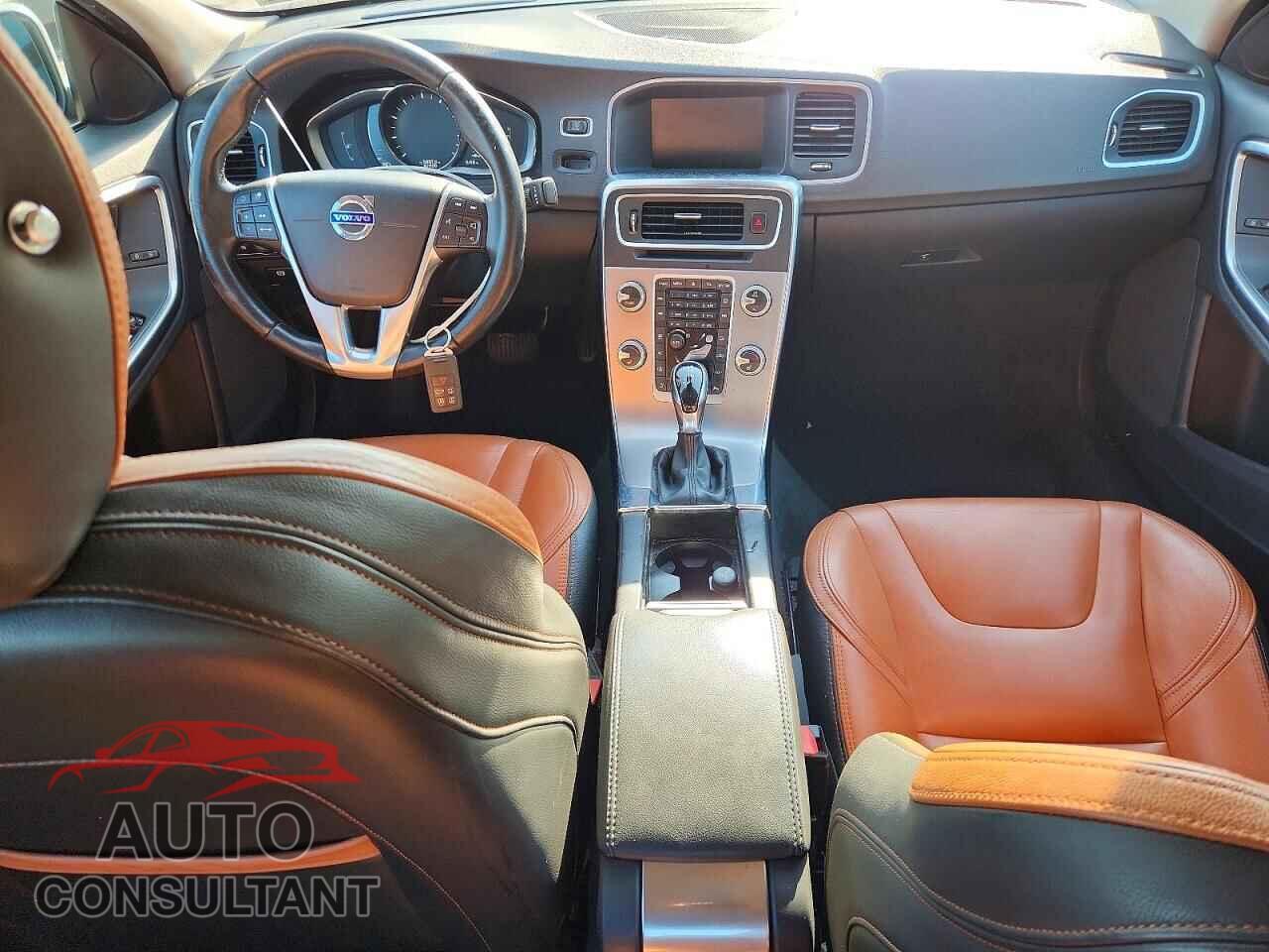 VOLVO S60 2017 - LYV402HM9HB140471