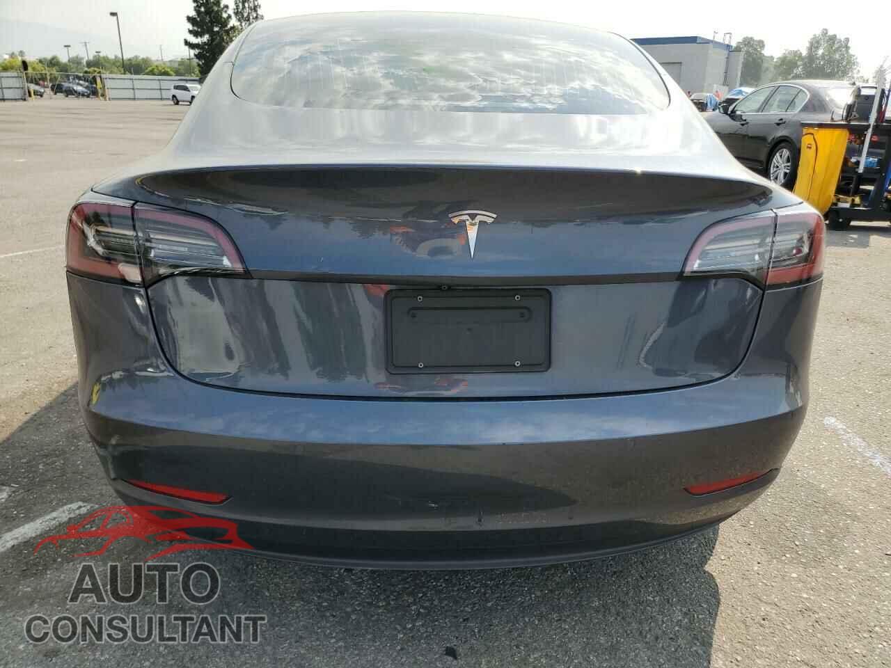 TESLA MODEL 3 2020 - 5YJ3E1EA1LF495773