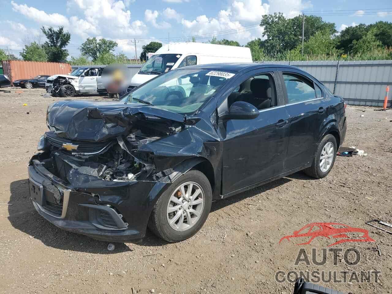 CHEVROLET SONIC 2018 - 1G1JD5SH0J4121588