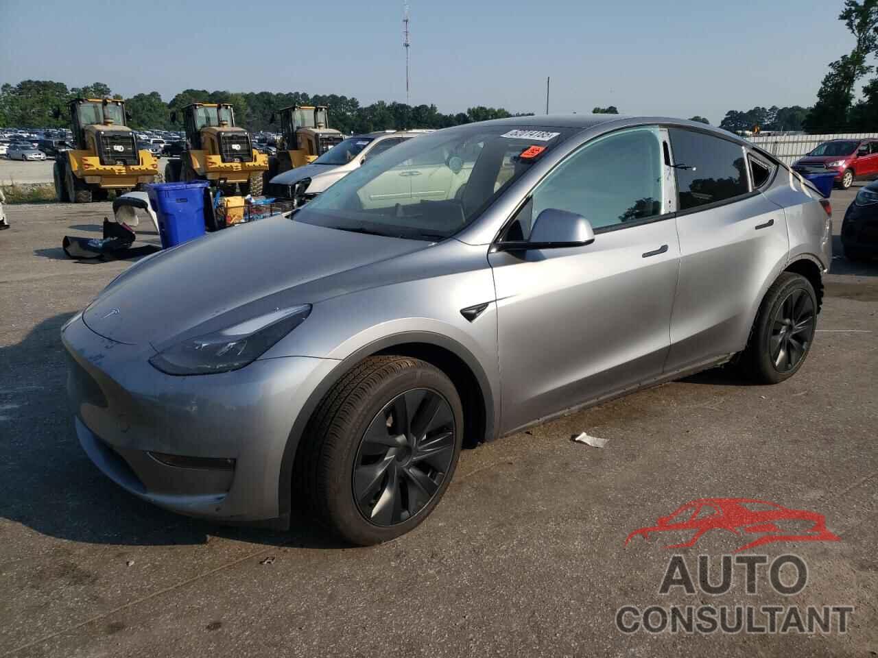 TESLA MODEL Y 2024 - 7SAYGDEE5RA311240