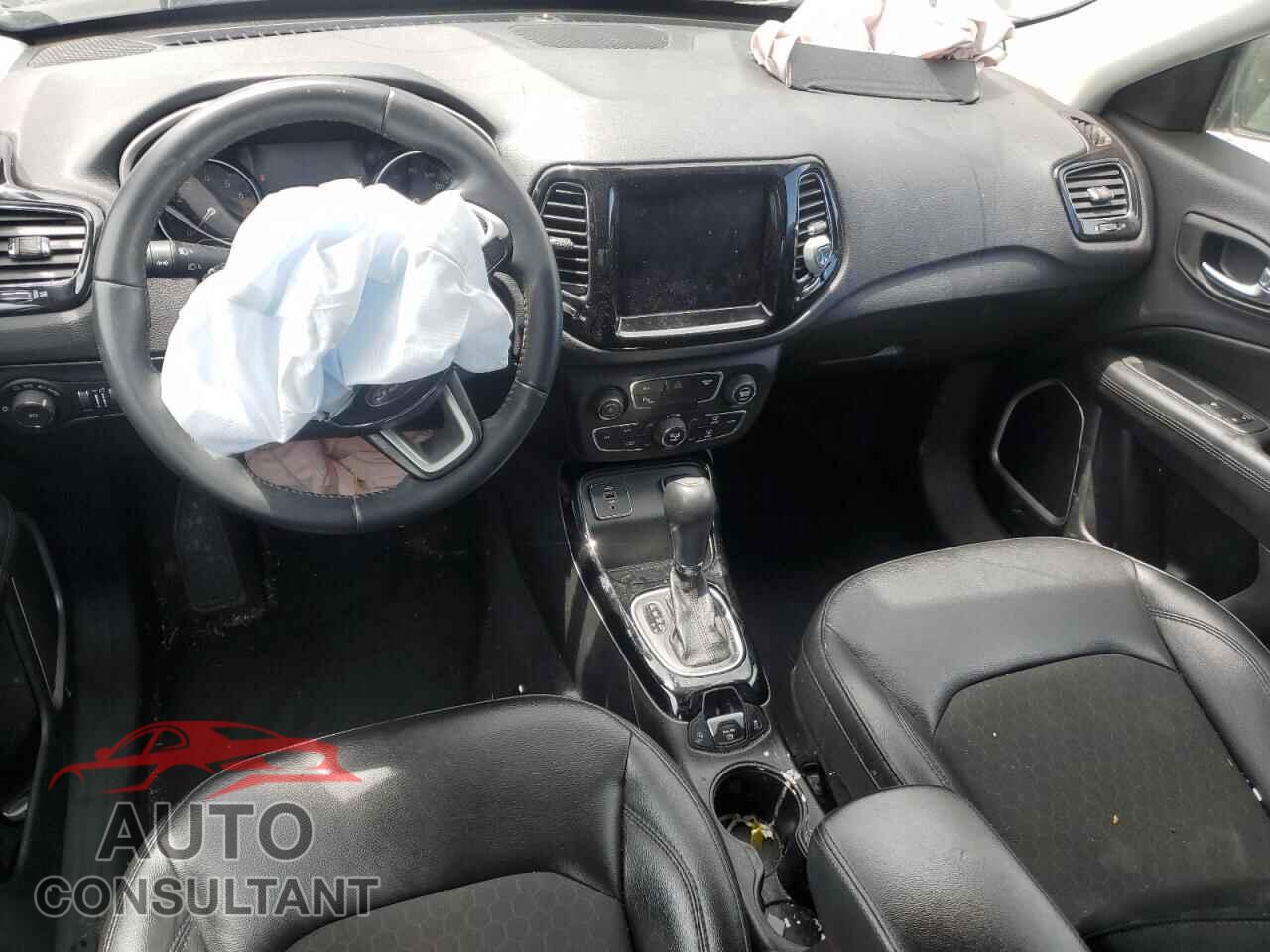 JEEP COMPASS 2018 - 3C4NJCBB5JT407805