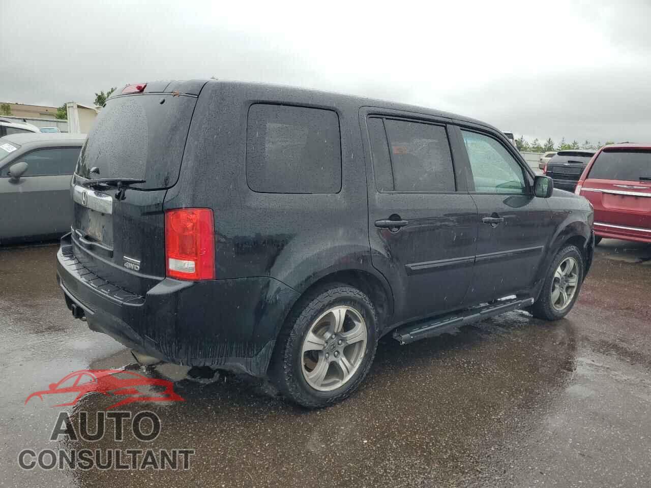 HONDA PILOT 2015 - 5FNYF4H39FB016327