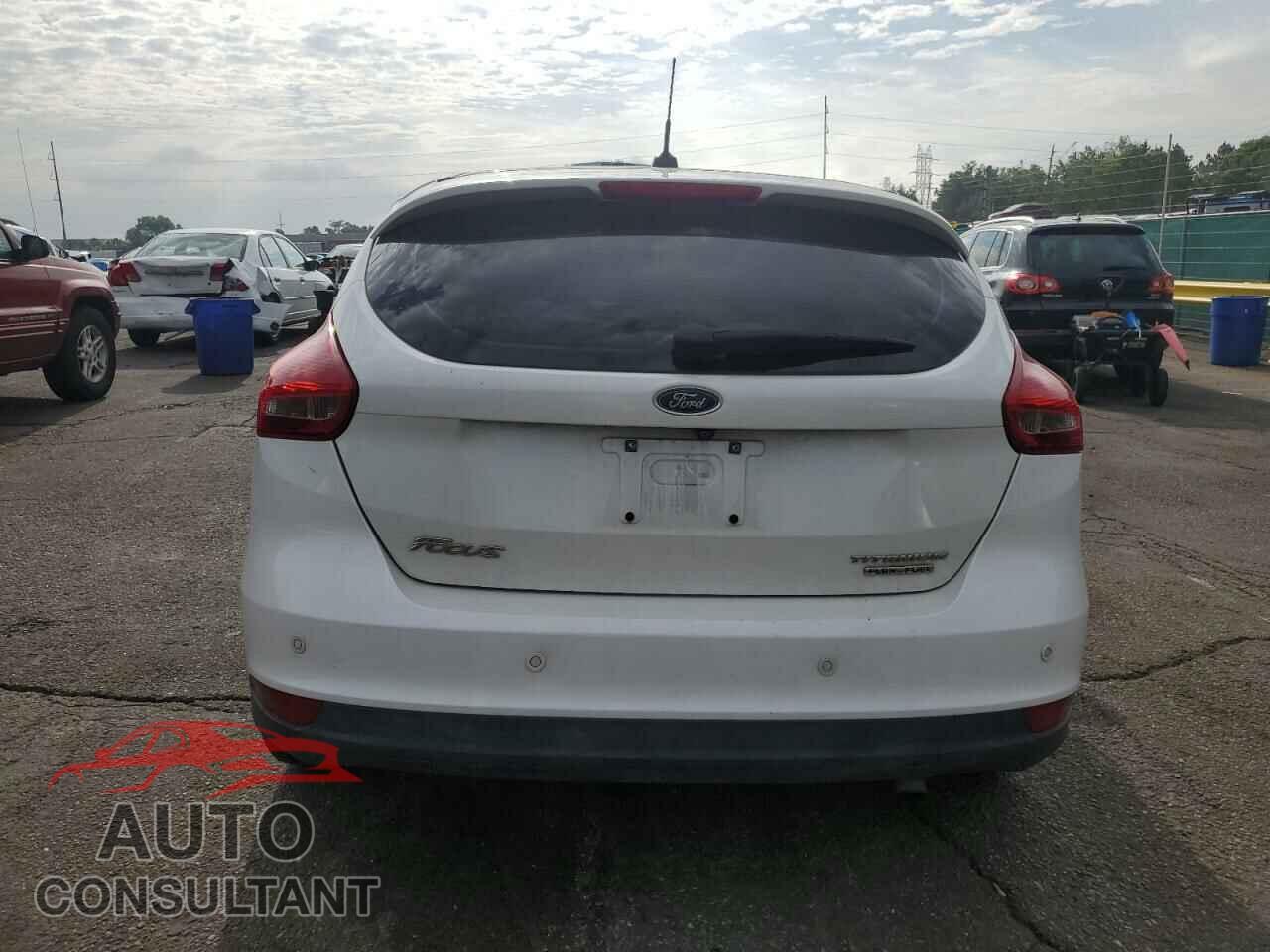 FORD FOCUS 2016 - 1FADP3N29GL290553