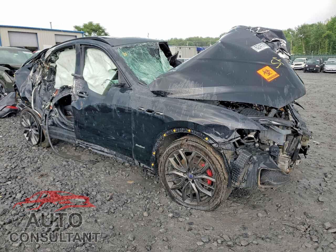 MASERATI ALL OTHER 2018 - ZN661XUS1JX302013