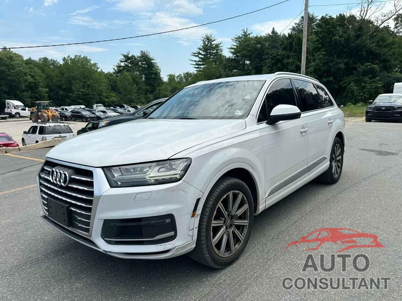 AUDI Q7 2019 - WA1LHAF71KD017864