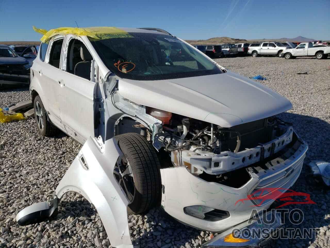 FORD ESCAPE 2018 - 1FMCU9HD9JUC08140