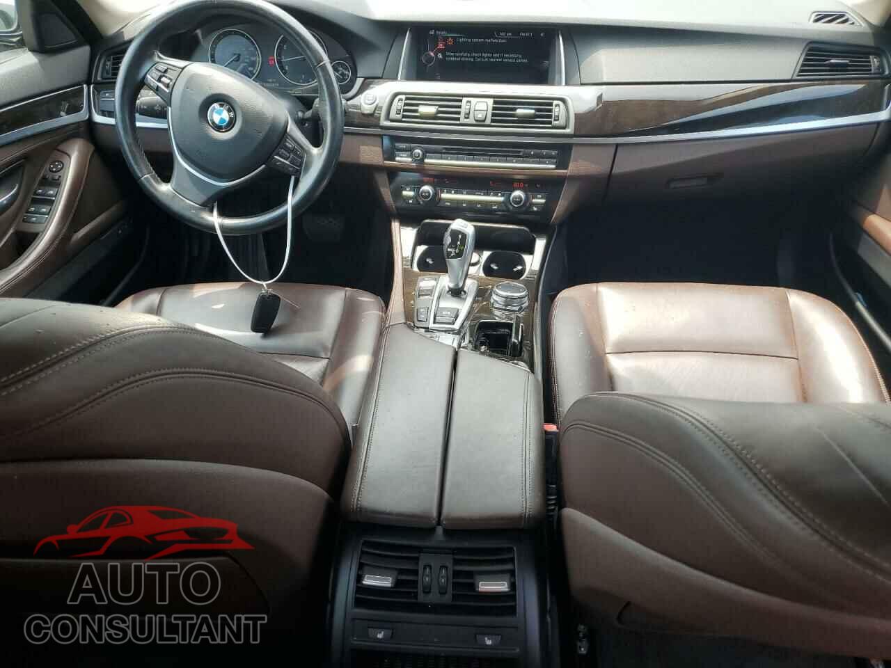 BMW 5 SERIES 2015 - WBA5B3C5XFD543976