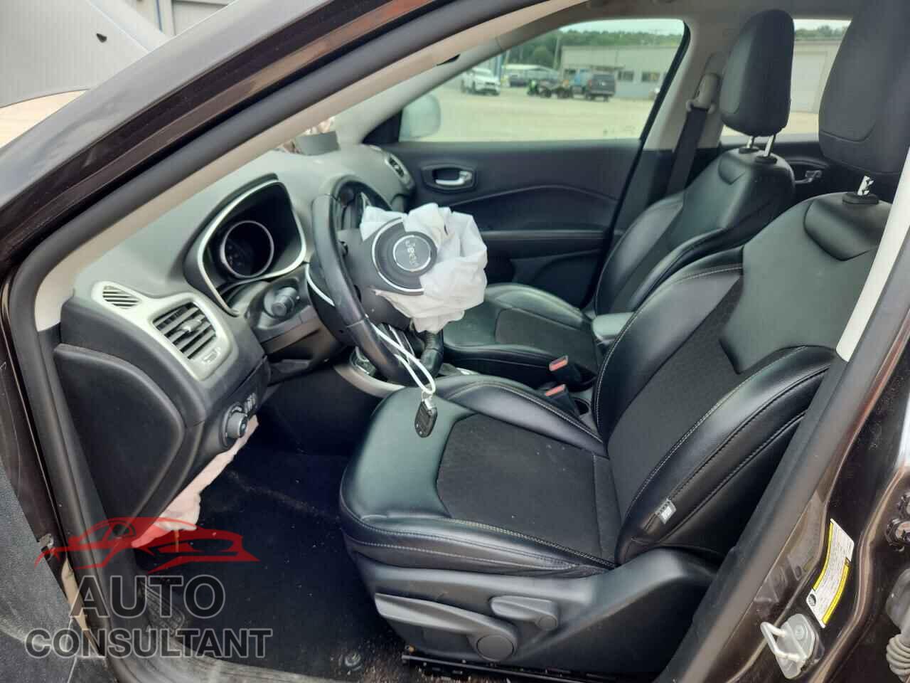 JEEP COMPASS 2020 - 3C4NJCBB8LT169922