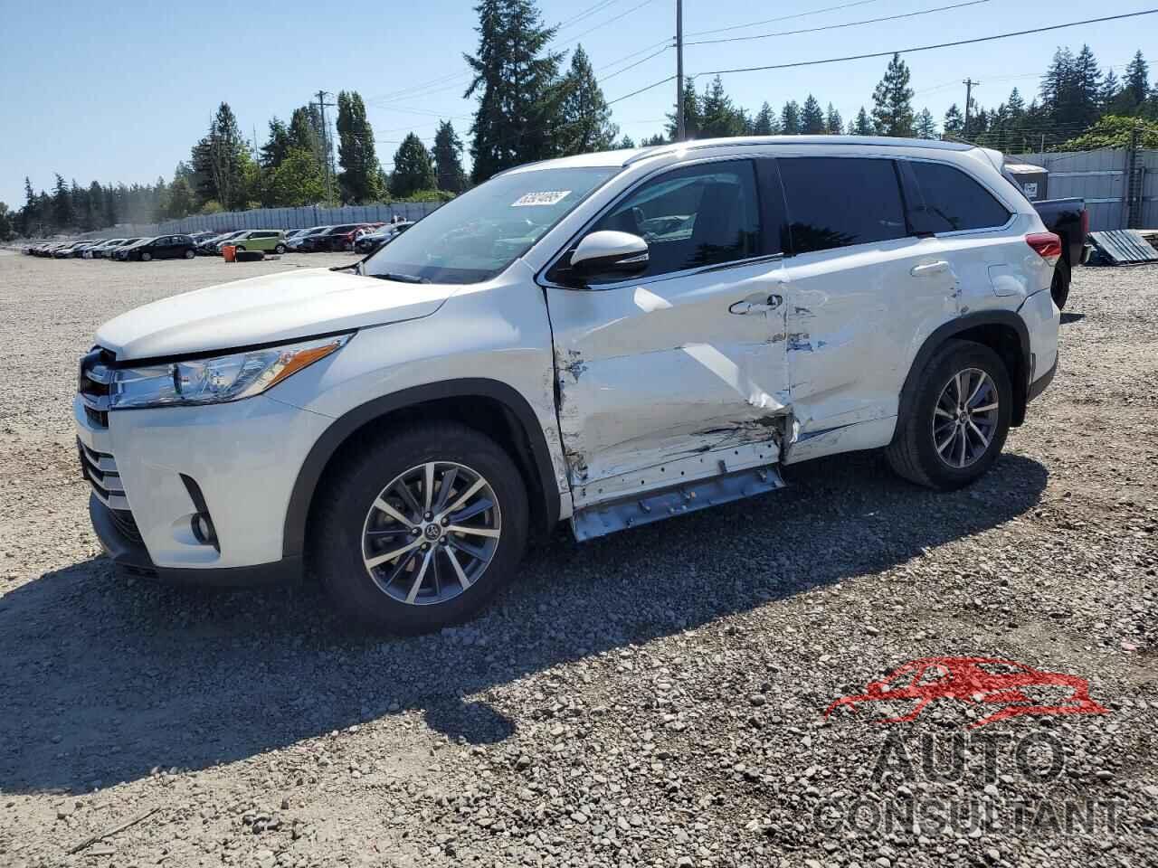 TOYOTA HIGHLANDER 2018 - 5TDJZRFH8JS555806