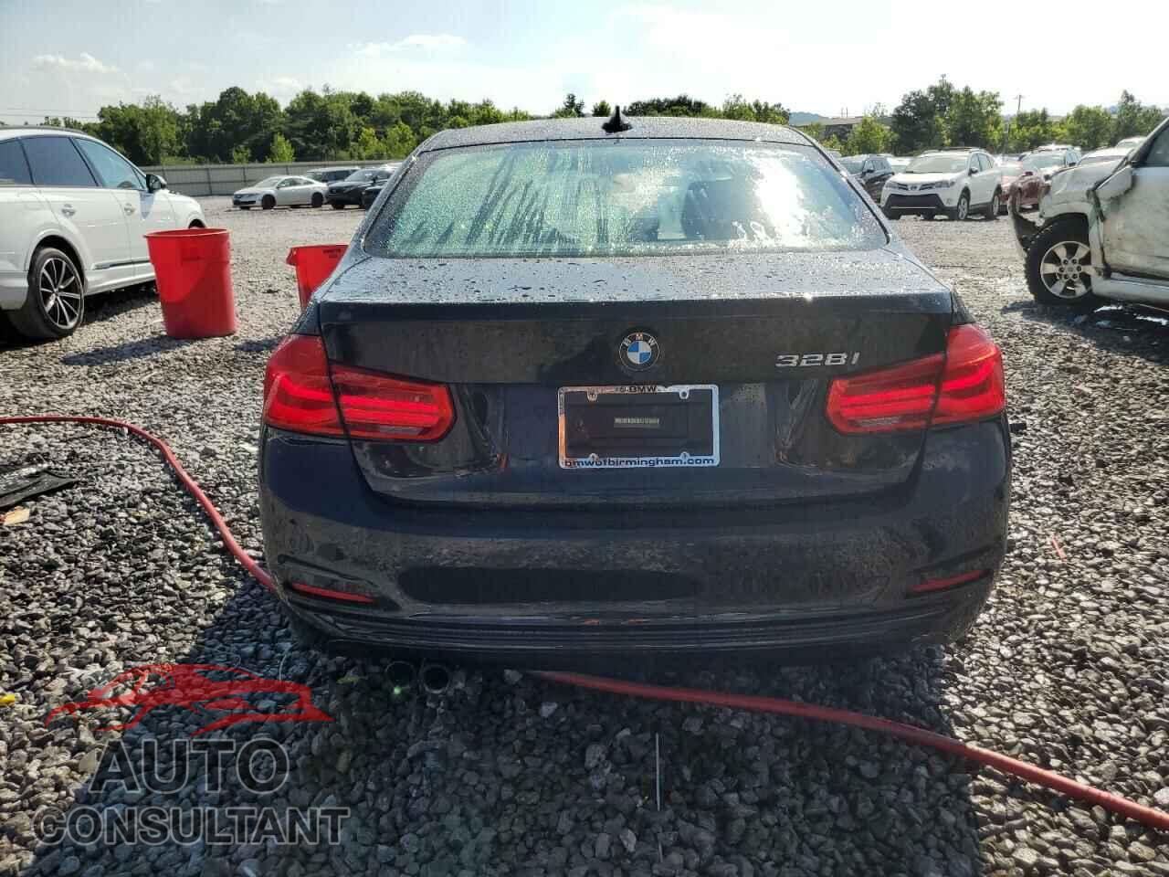 BMW 3 SERIES 2016 - WBA8E9G55GNU27811