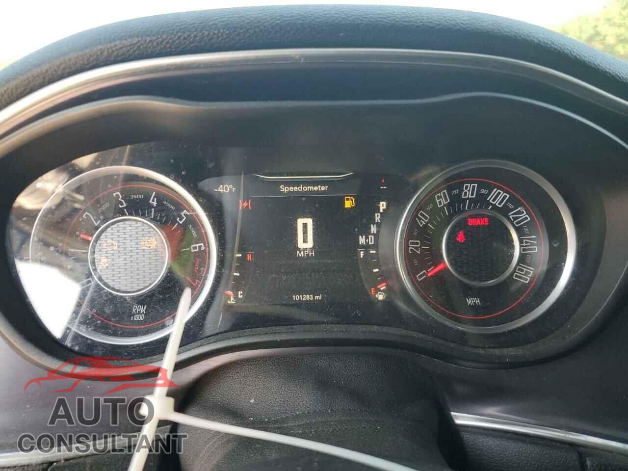 DODGE CHALLENGER 2015 - 2C3CDZAG8FH877460