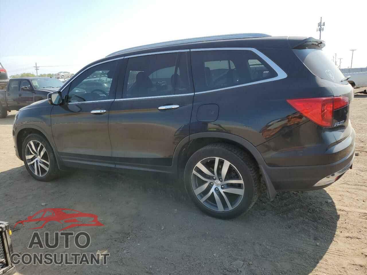 HONDA PILOT 2017 - 5FNYF6H06HB013437