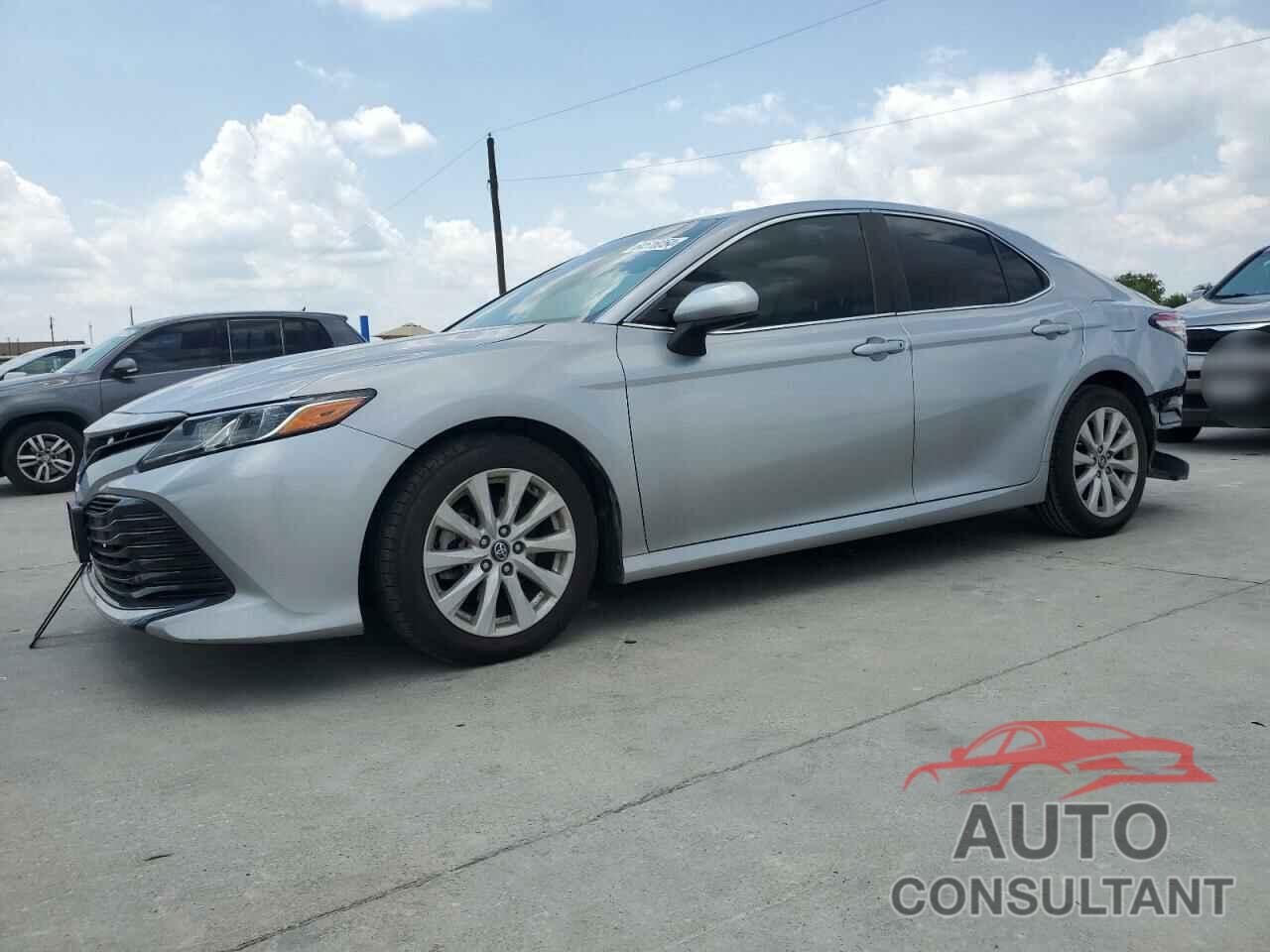 TOYOTA CAMRY 2018 - 4T1B11HKXJU669982