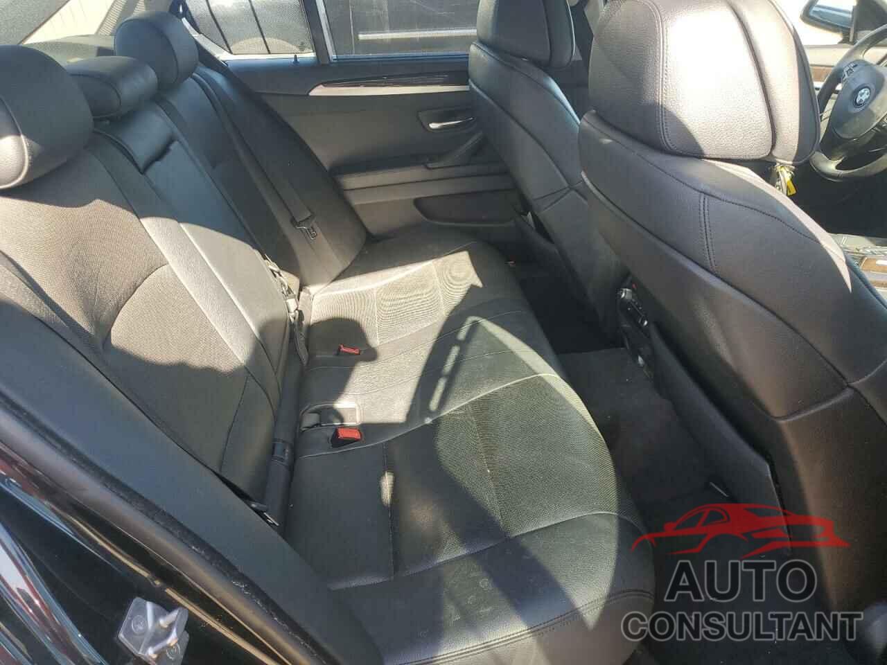 BMW 5 SERIES 2012 - WBAFU9C5XCC787517