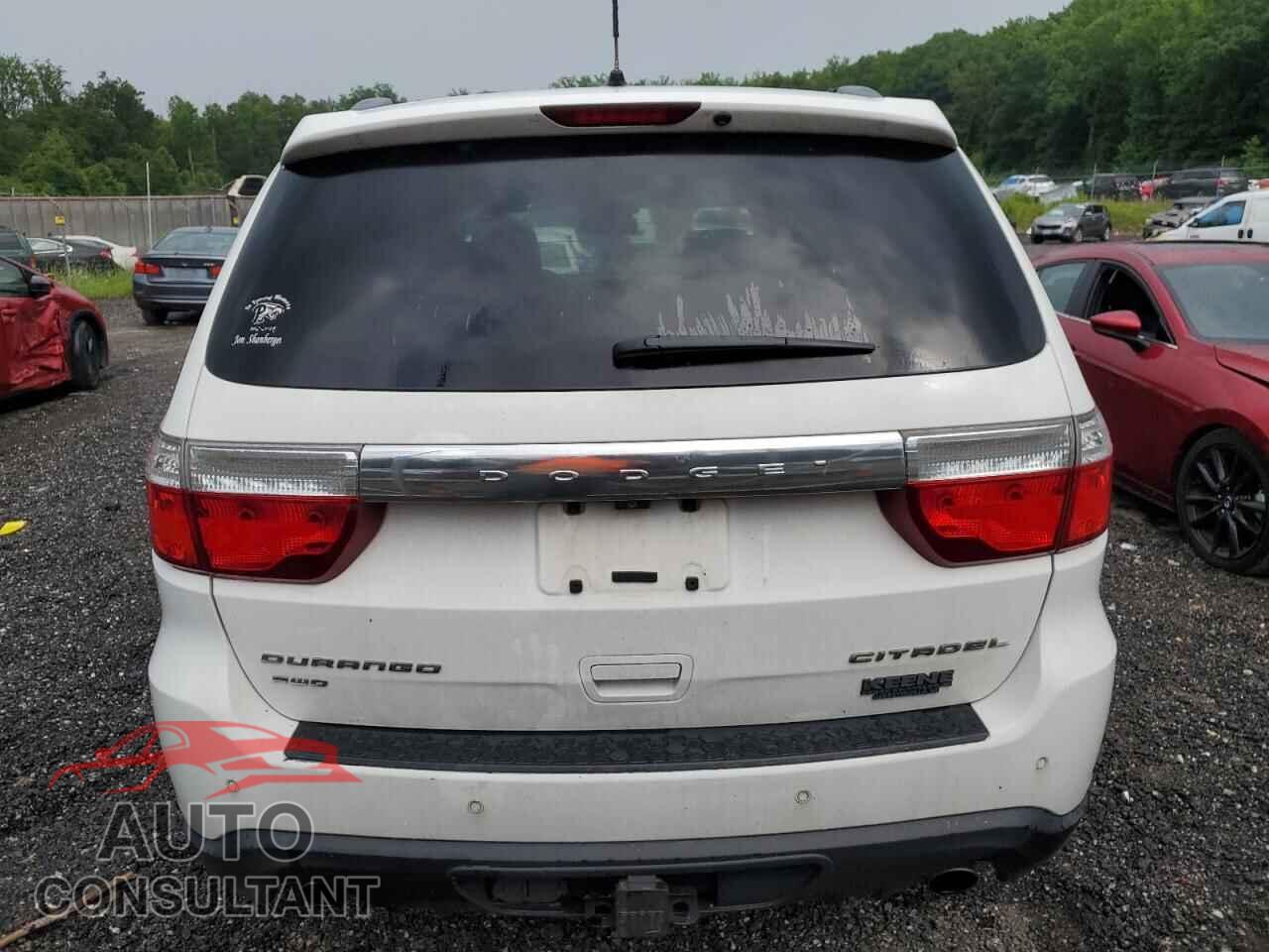 DODGE DURANGO 2013 - 1C4SDJET7DC658067