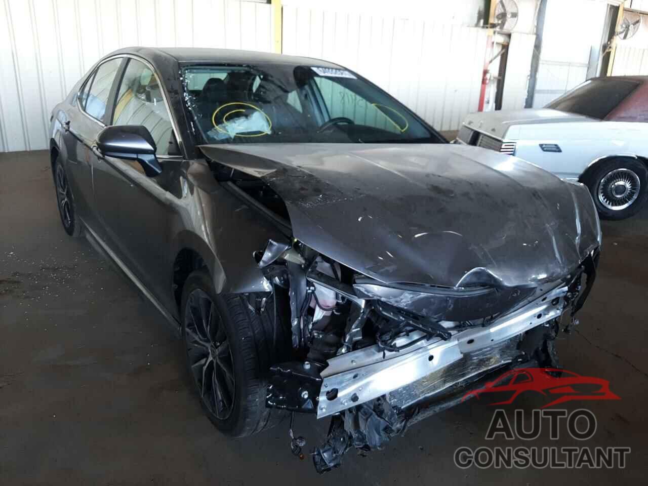 TOYOTA CAMRY 2021 - 4T1G11AK4MU550359