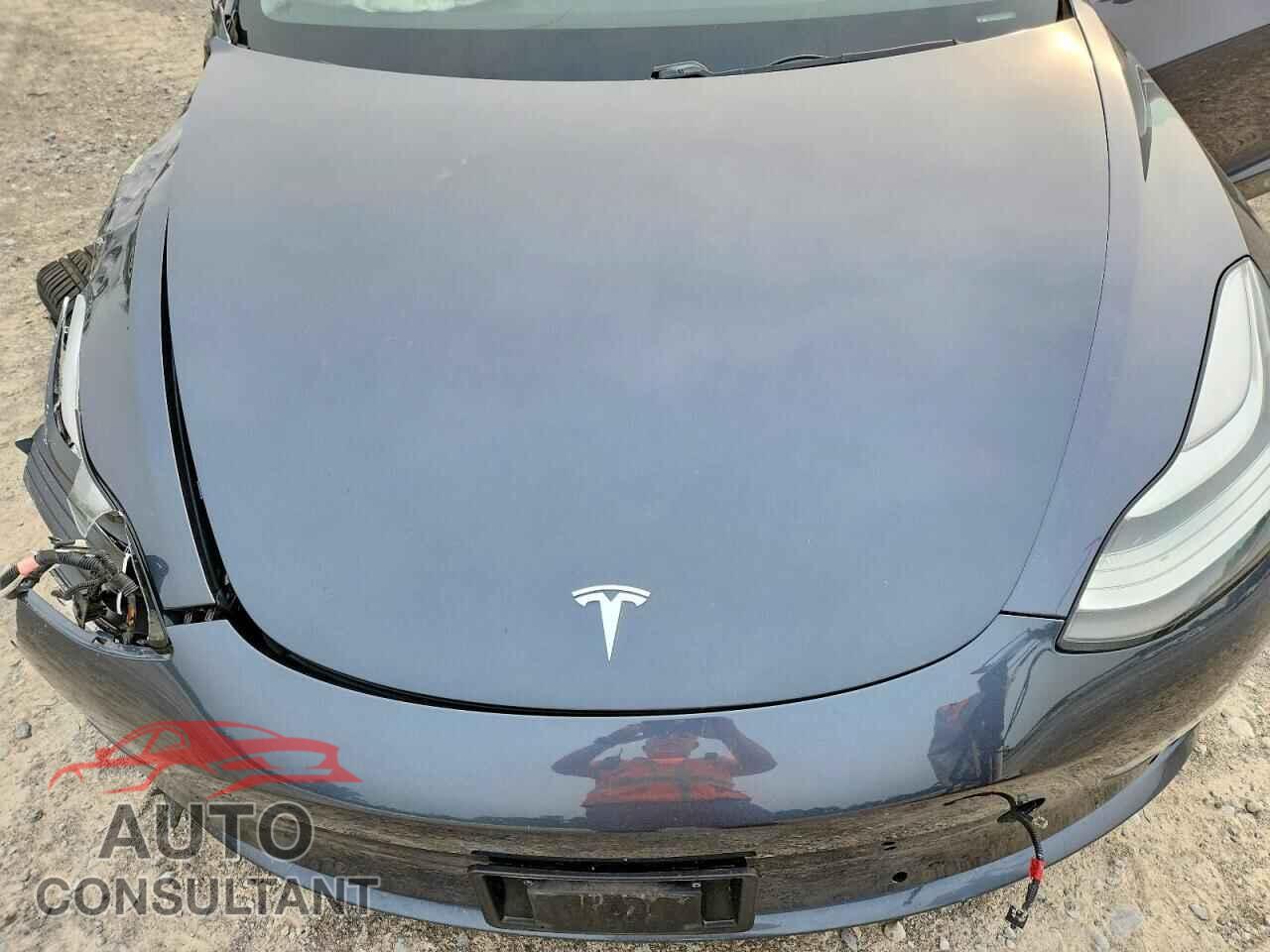 TESLA MODEL 3 2018 - 5YJ3E1EA2JF019075
