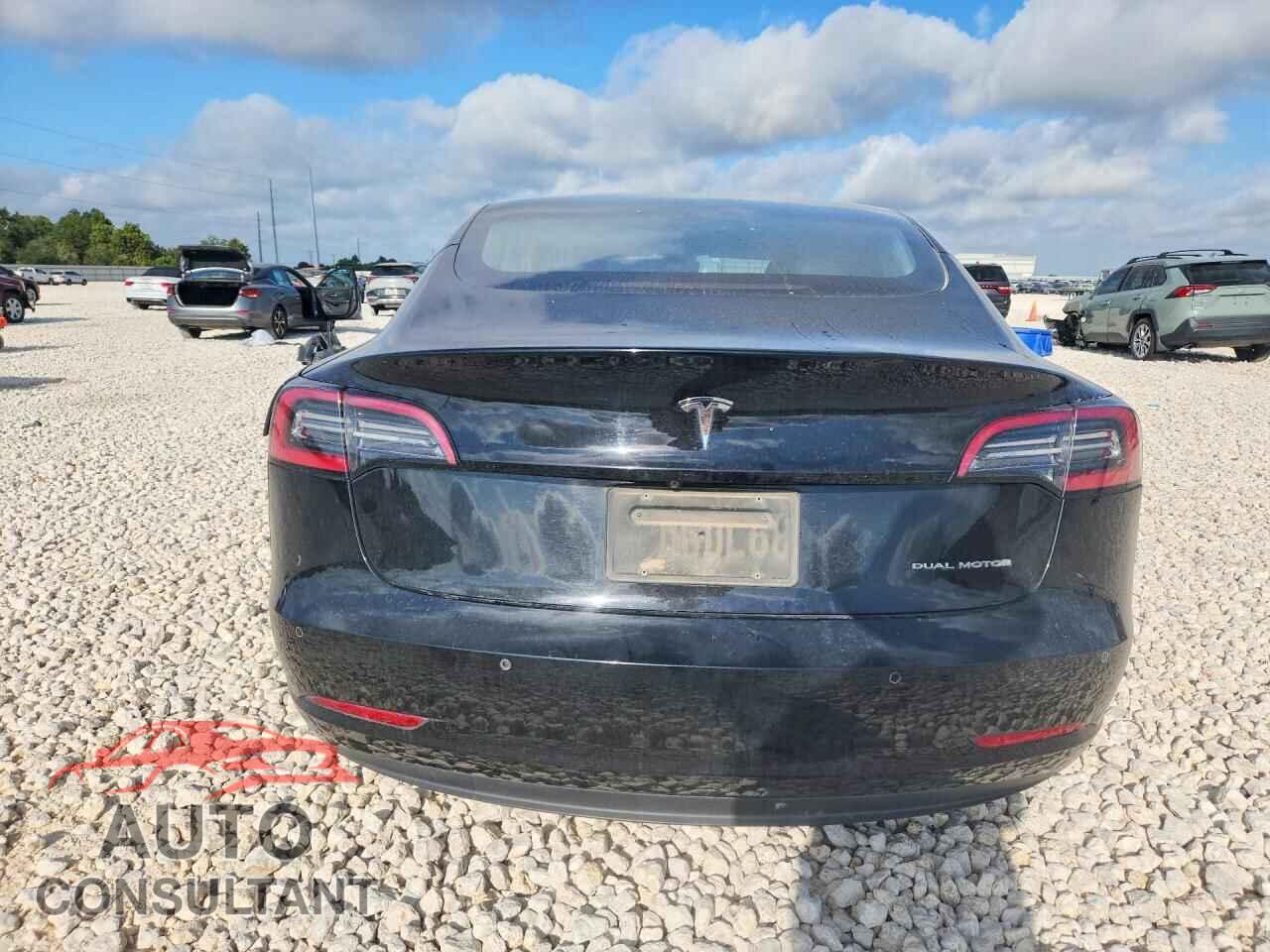 TESLA MODEL 3 2019 - 5YJ3E1EBXKF193390