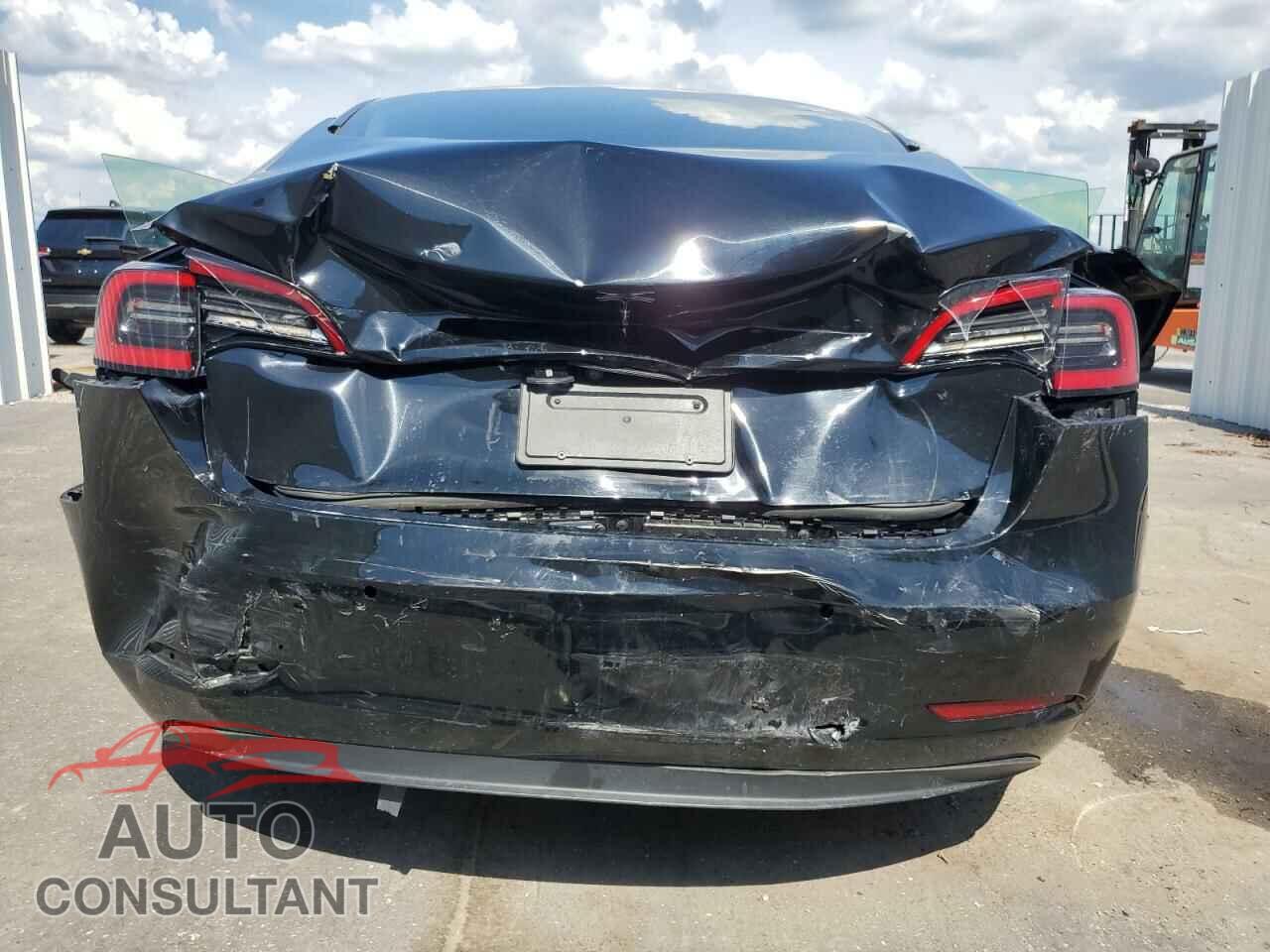 TESLA MODEL 3 2022 - 5YJ3E1EA2NF290823