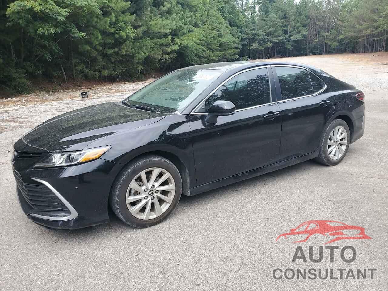 TOYOTA CAMRY 2022 - 4T1C11AK6NU632982