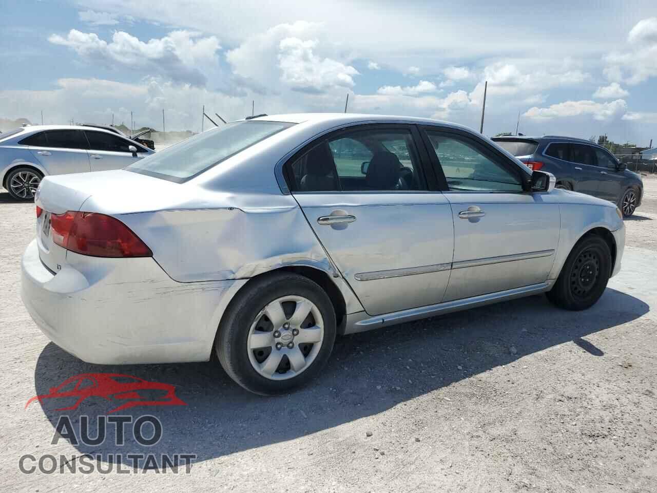 KIA OPTIMA 2009 - KNAGE228295305107