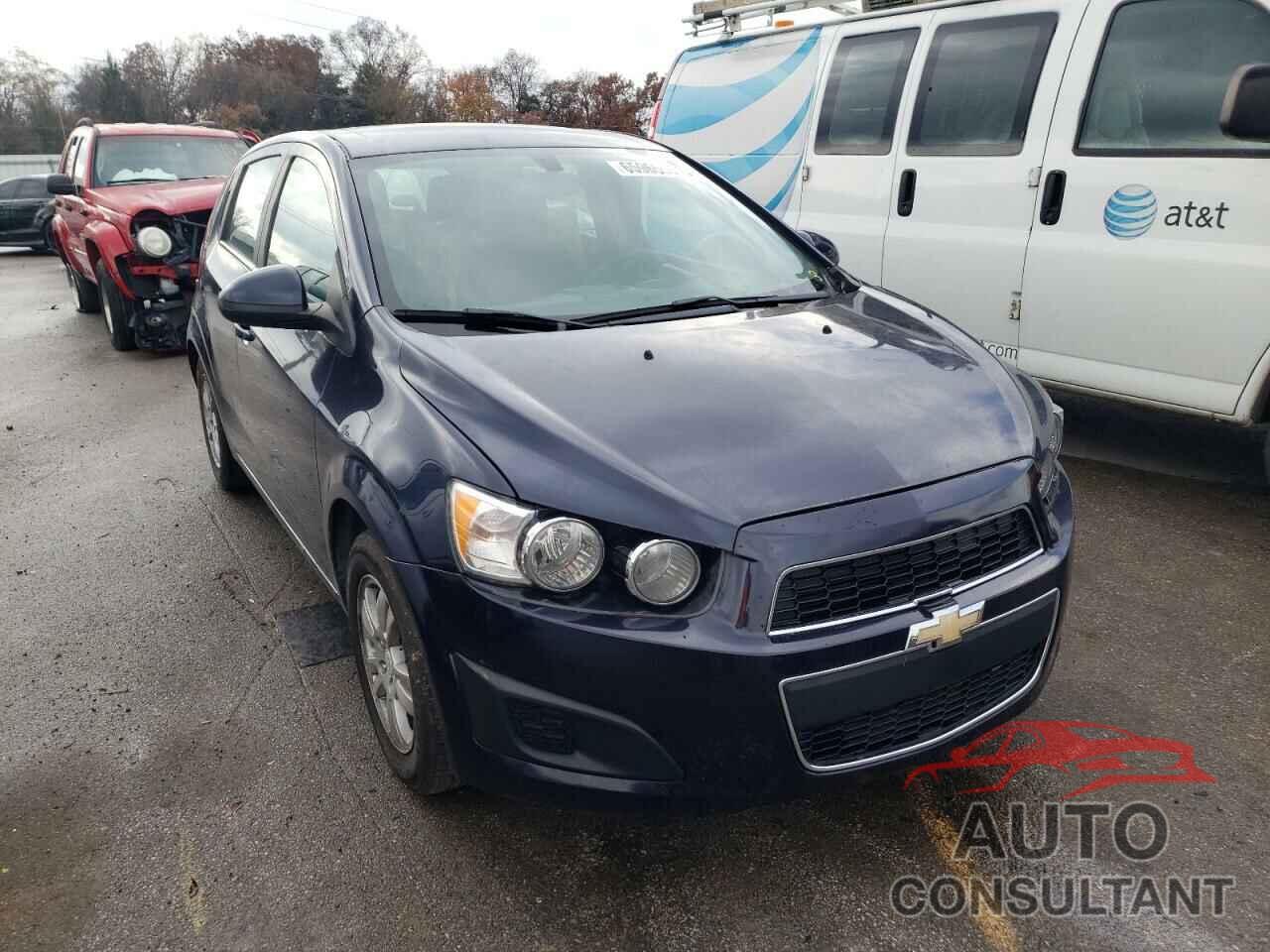 CHEVROLET SONIC 2016 - 1G1JC6SG2G4144590