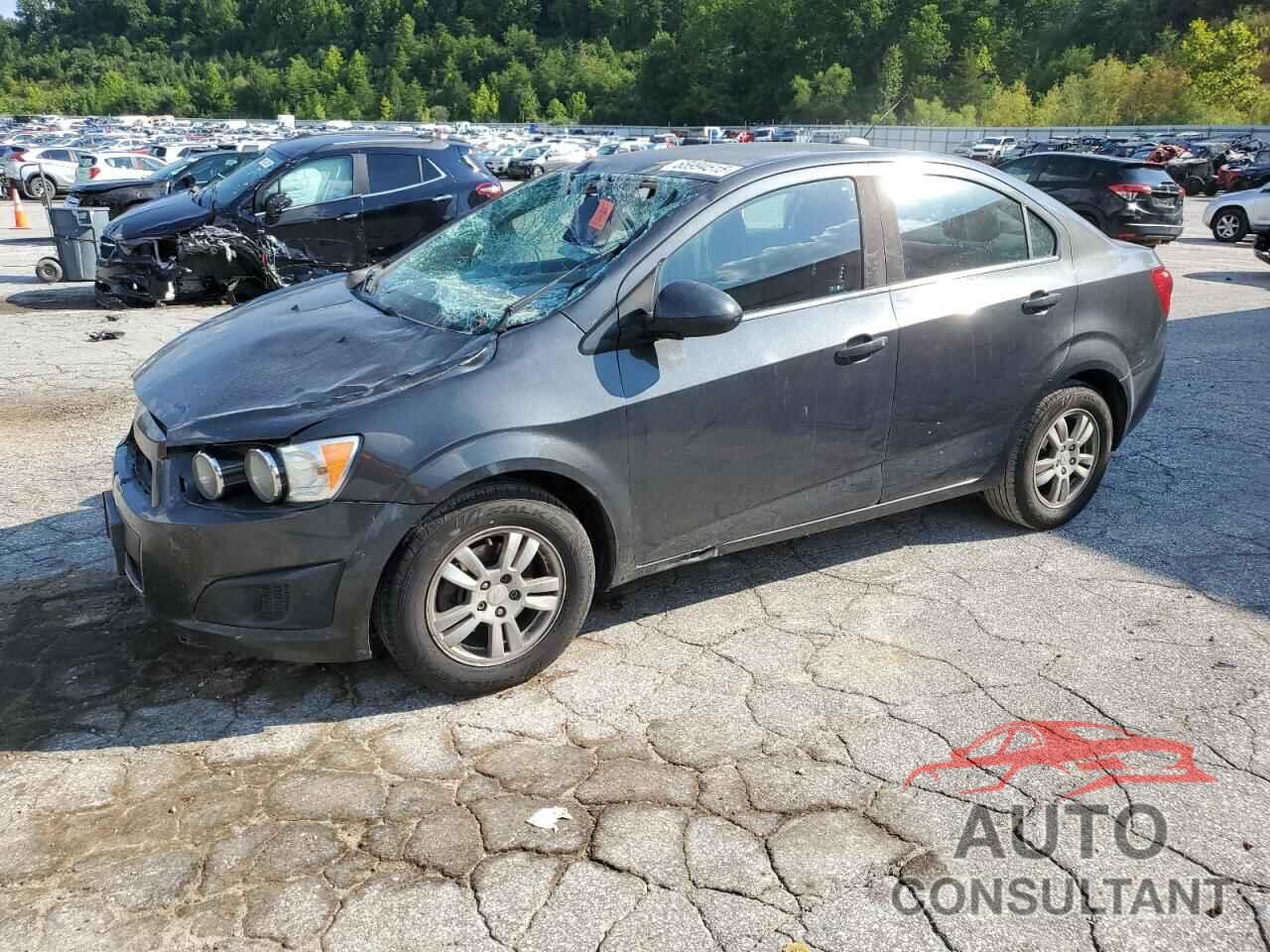 CHEVROLET SONIC 2016 - 1G1JC5SG0G4142539