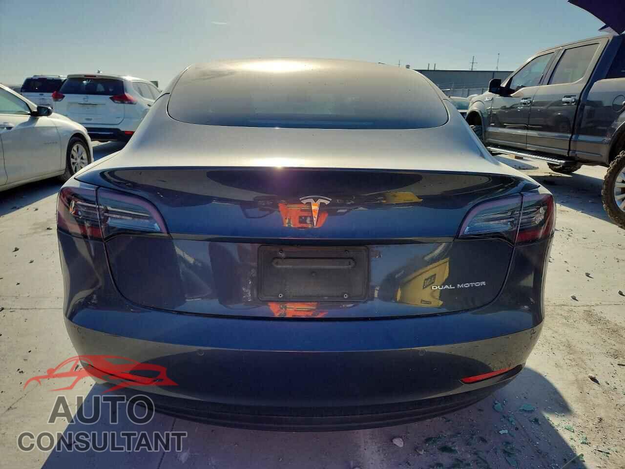 TESLA MODEL 3 2022 - 5YJ3E1EB7NF266512