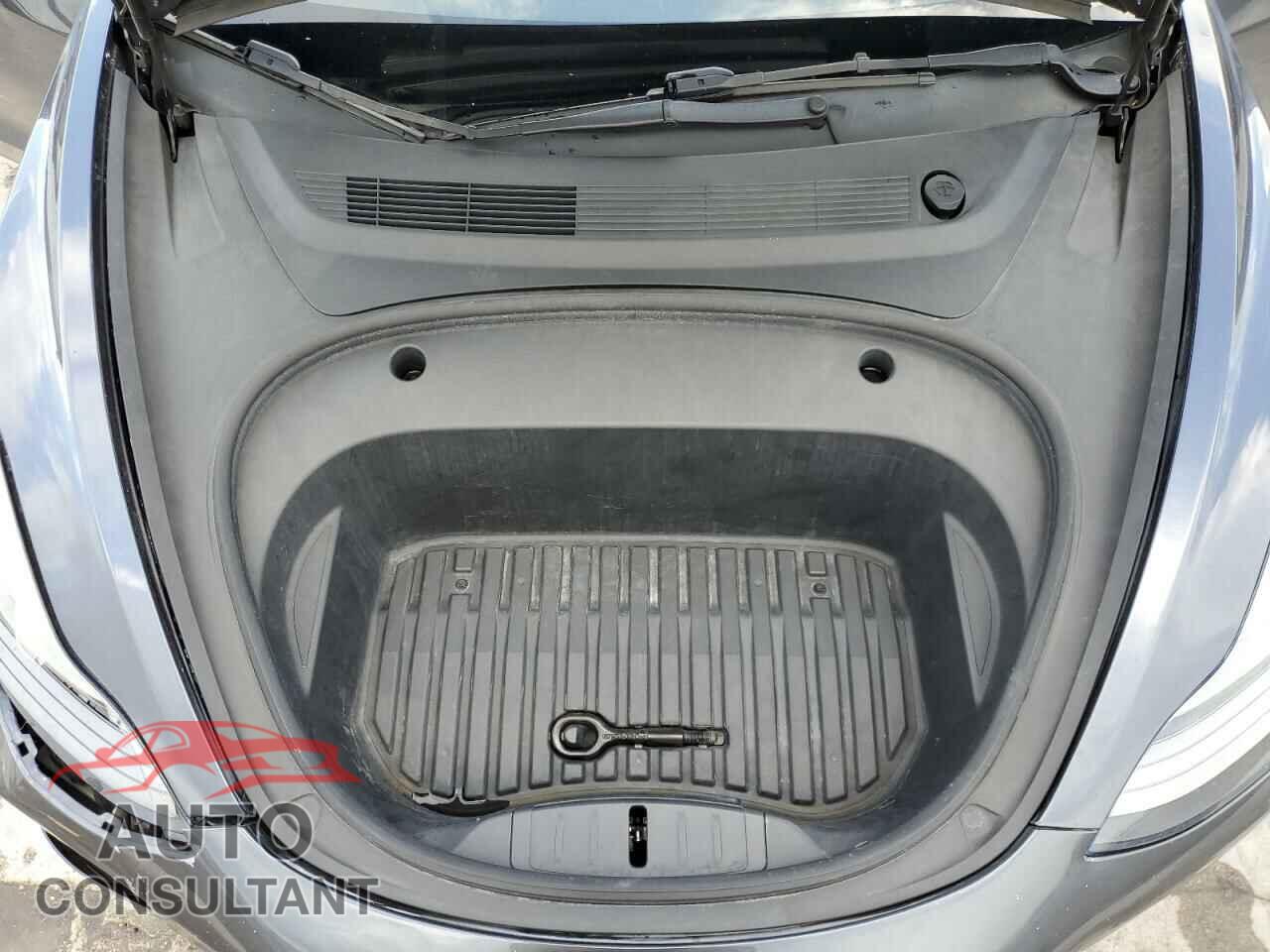 TESLA MODEL 3 2022 - 5YJ3E1EA9NF285943