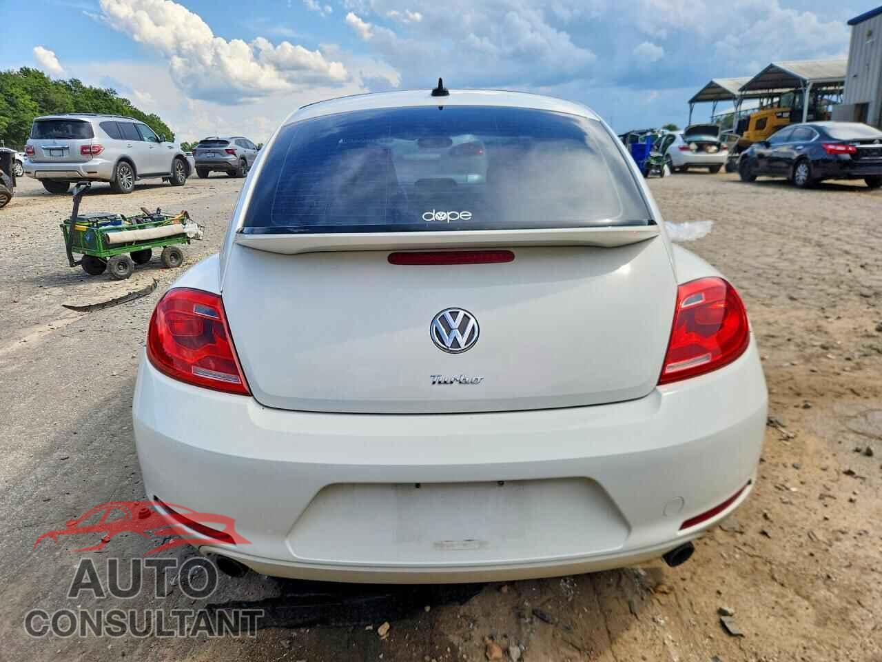 VOLKSWAGEN BEETLE 2012 - 3VW467AT3CM649727