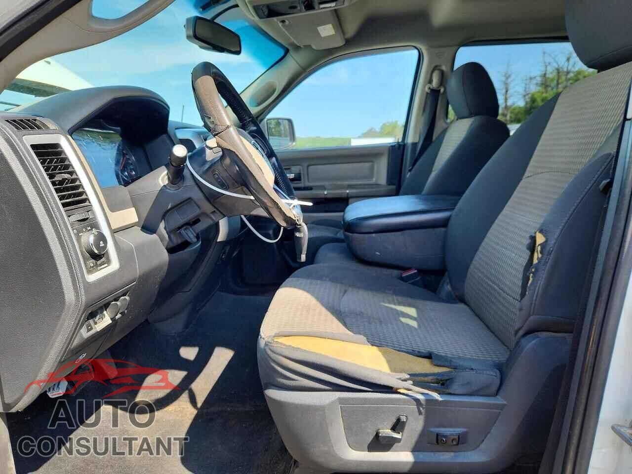 DODGE RAM 1500 2012 - 1C6RD7LT7CS161505
