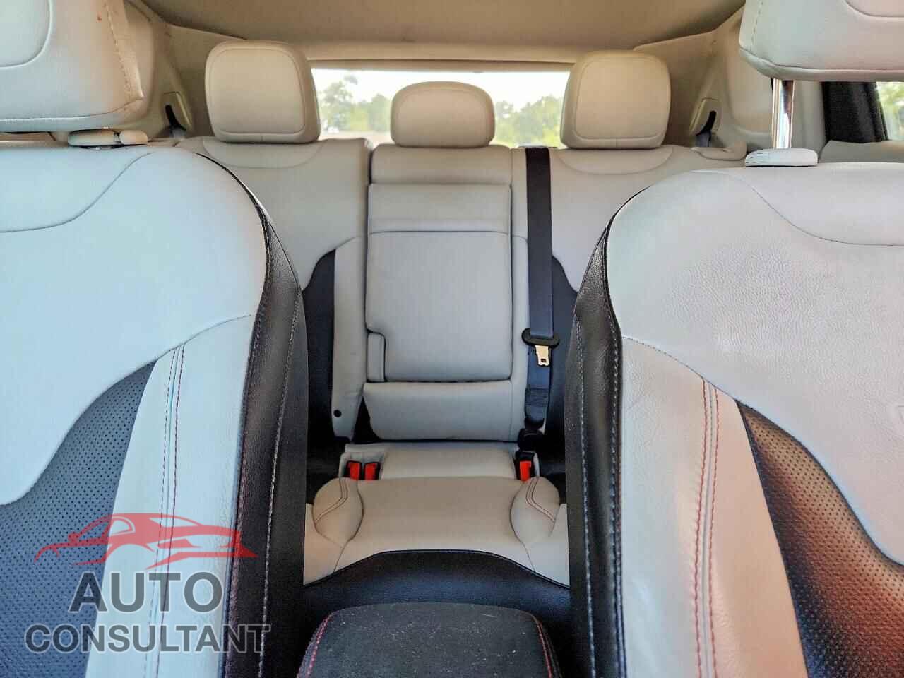 JEEP COMPASS 2018 - 3C4NJCCBXJT374816