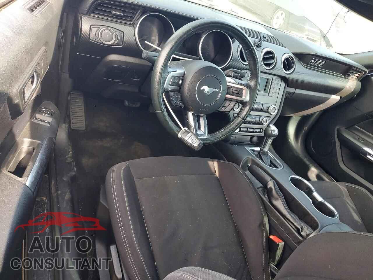 FORD MUSTANG 2020 - 1FA6P8TH0L5146207