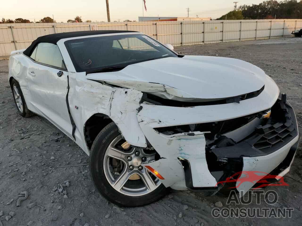 CHEVROLET CAMARO 2019 - 1G1FB3DX8K0140094