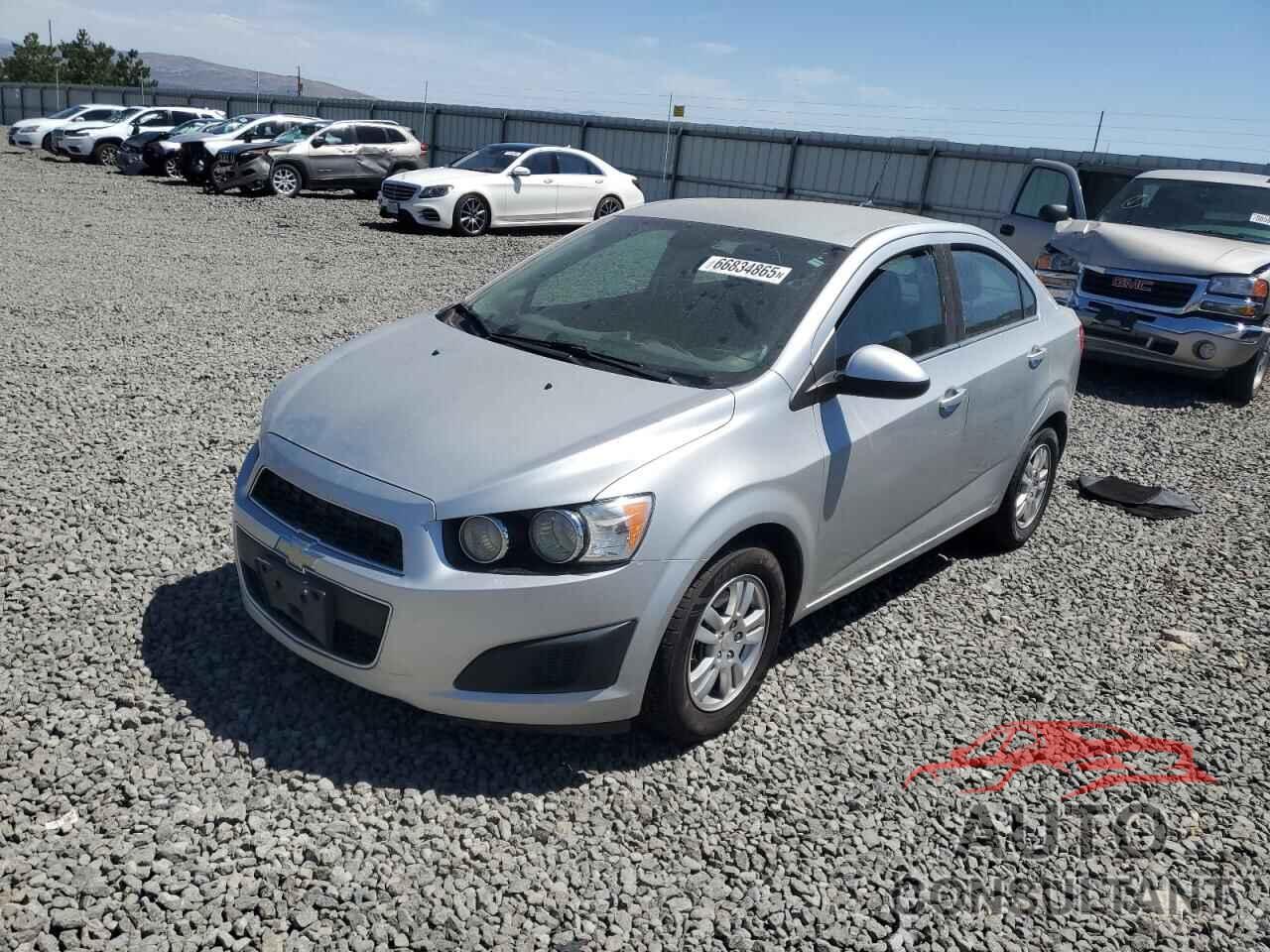 CHEVROLET SONIC 2013 - 1G1JC5SG6D4223198