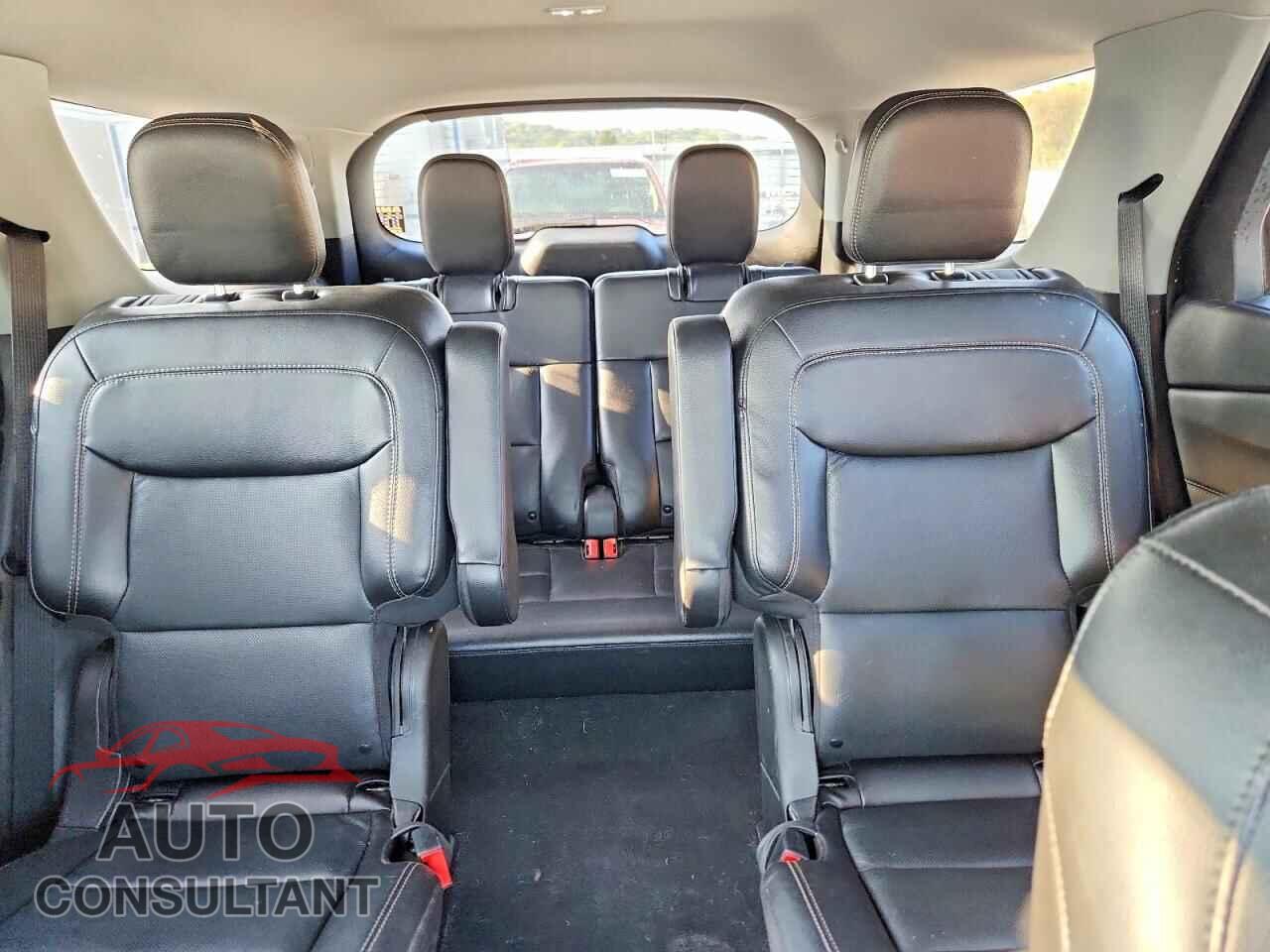 FORD EXPLORER 2022 - 1FMSK8FH0NGB36573