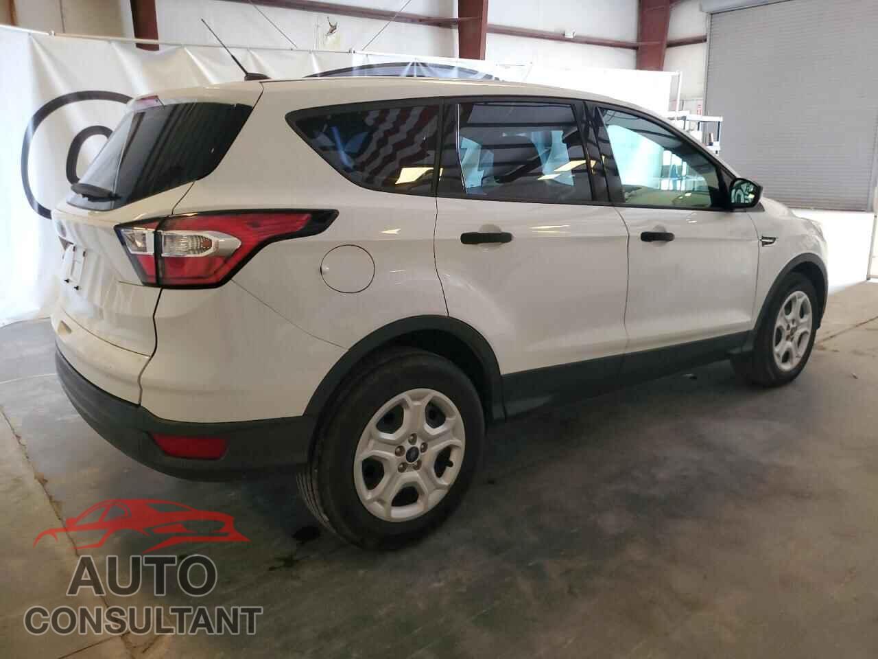 FORD ESCAPE 2017 - 1FMCU0F75HUE75729