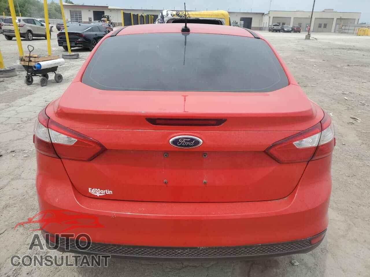 FORD FOCUS 2014 - 1FADP3F24EL253115
