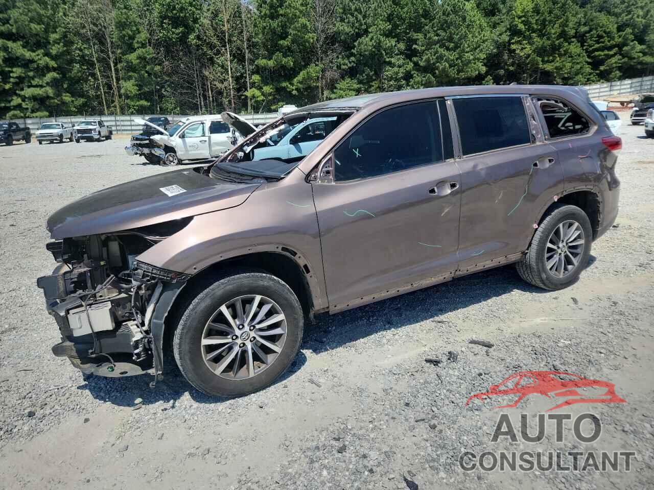 TOYOTA HIGHLANDER 2017 - 5TDKZRFH1HS191873