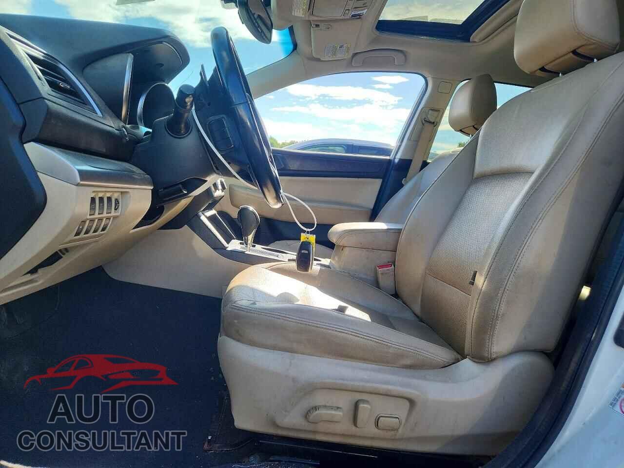 SUBARU OUTBACK 2016 - 4S4BSENC2G3236401