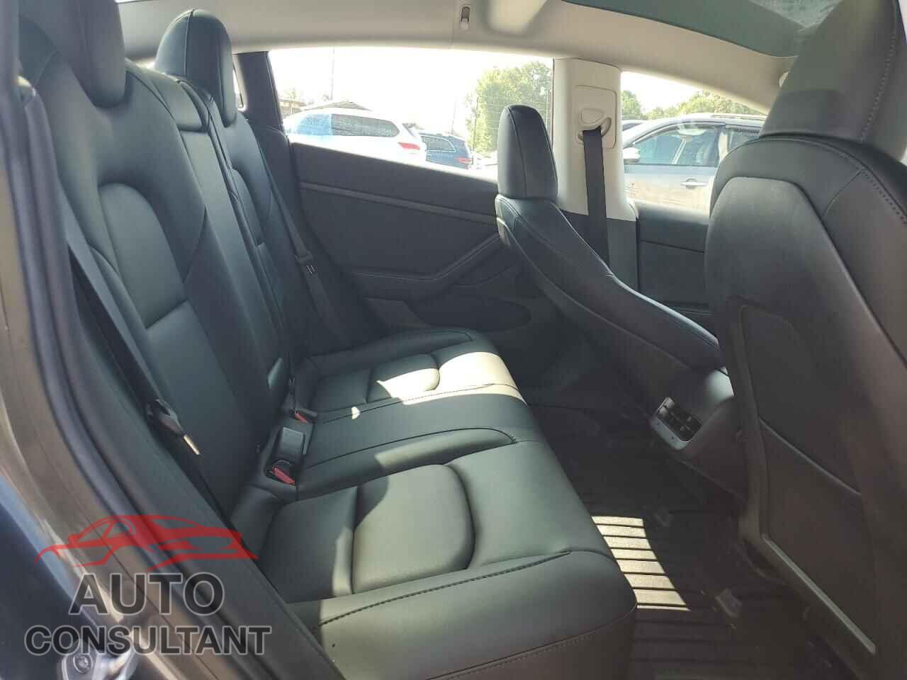 TESLA MODEL 3 2023 - 5YJ3E1EA5PF557004