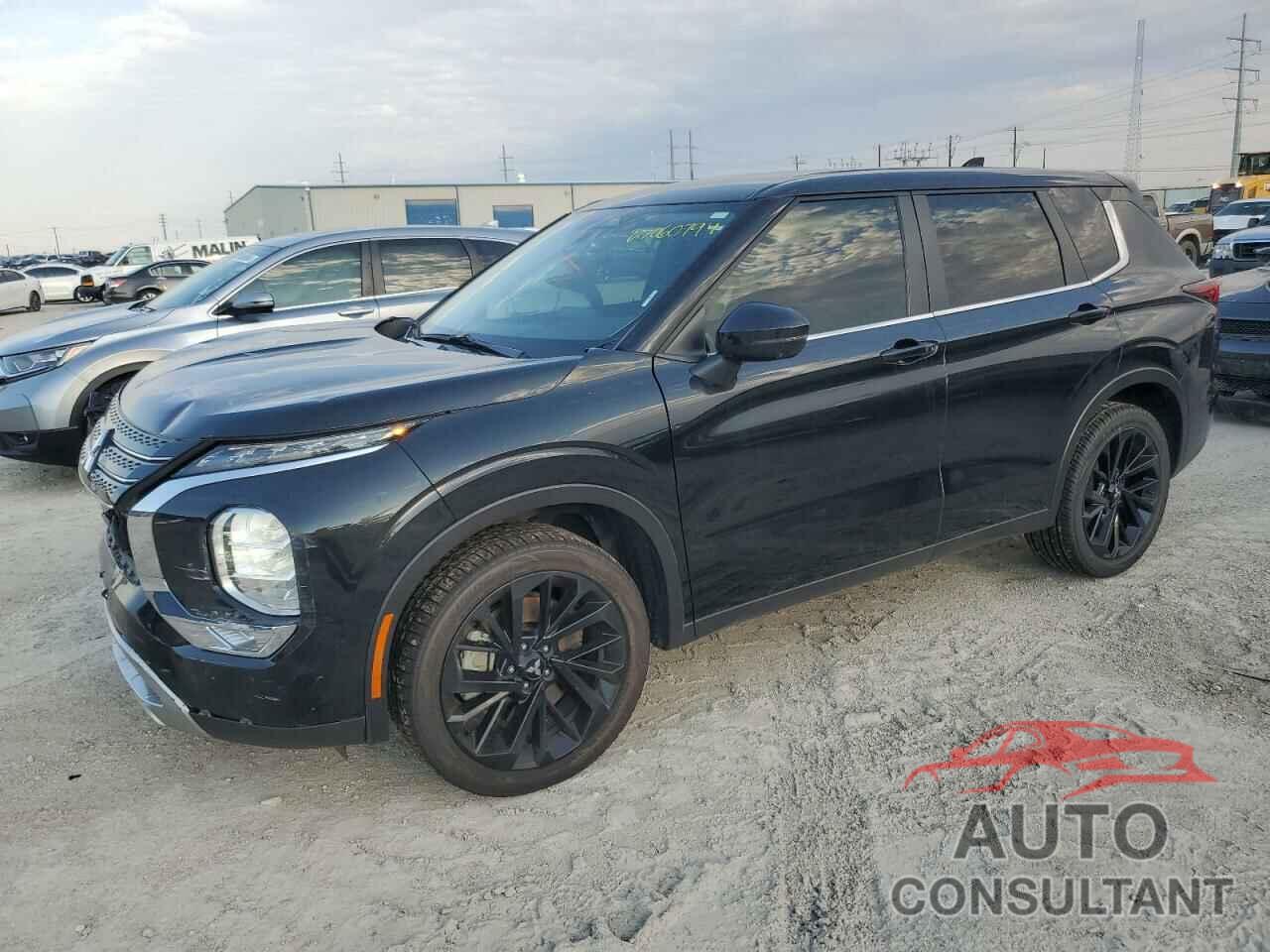 MITSUBISHI OUTLANDER 2023 - JA4J3UA82PZ022587
