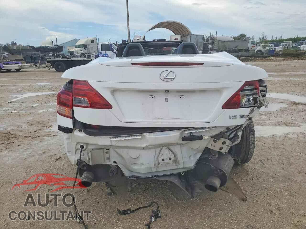 LEXUS IS 2014 - JTHFE2C27E2510859