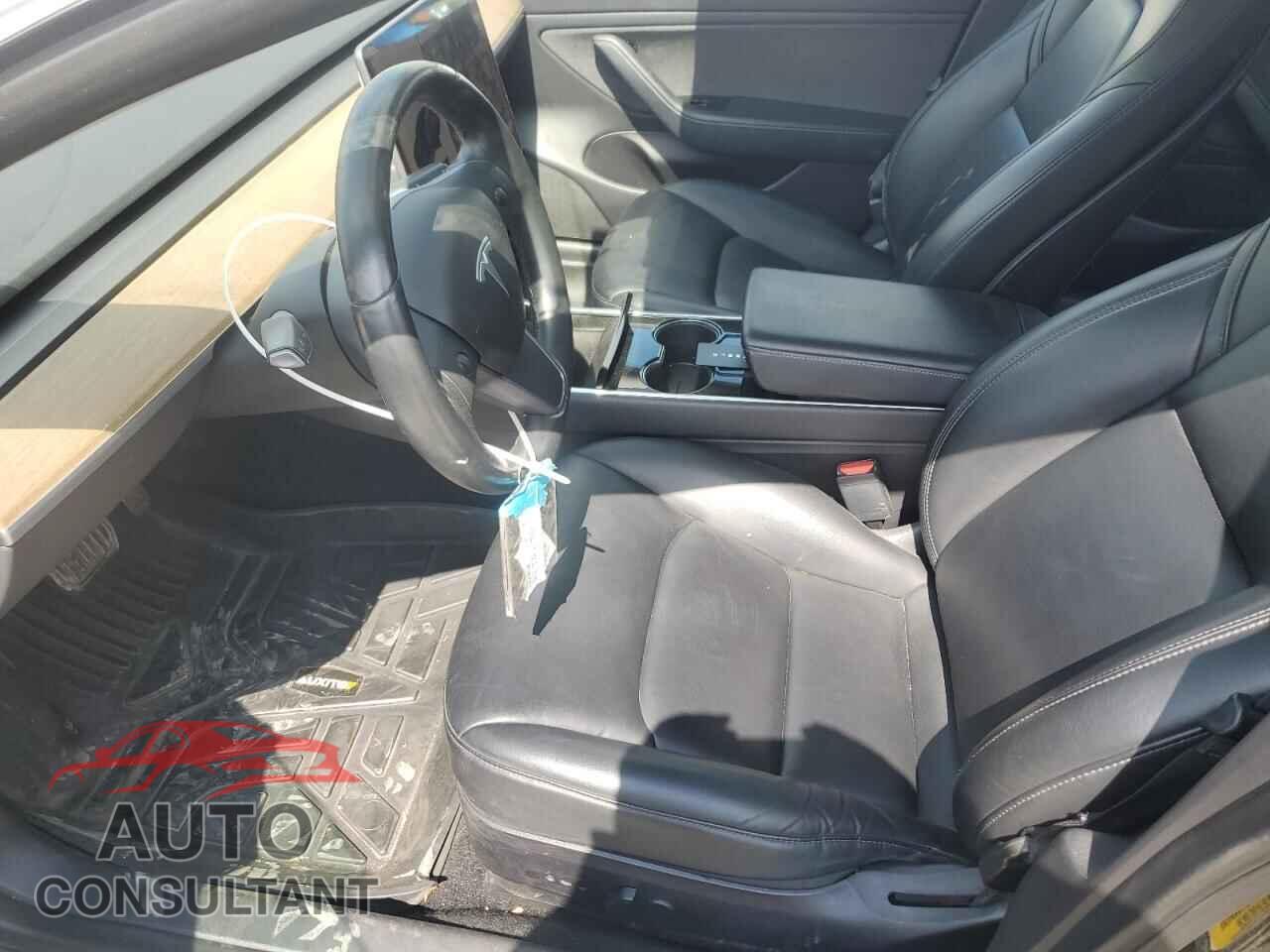 TESLA MODEL 3 2019 - 5YJ3E1EB4KF209227