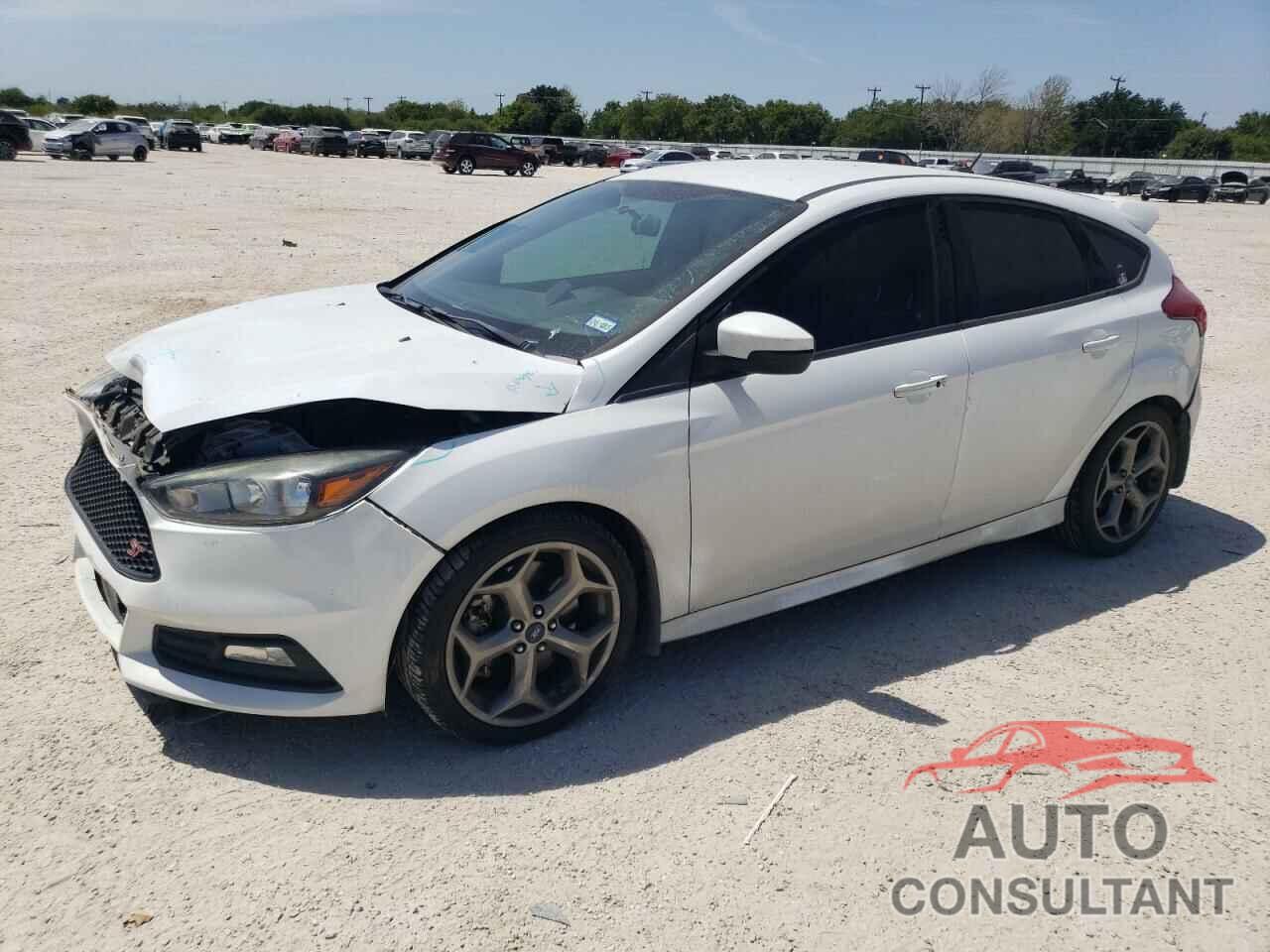 FORD FOCUS 2018 - 1FADP3L94JL240215