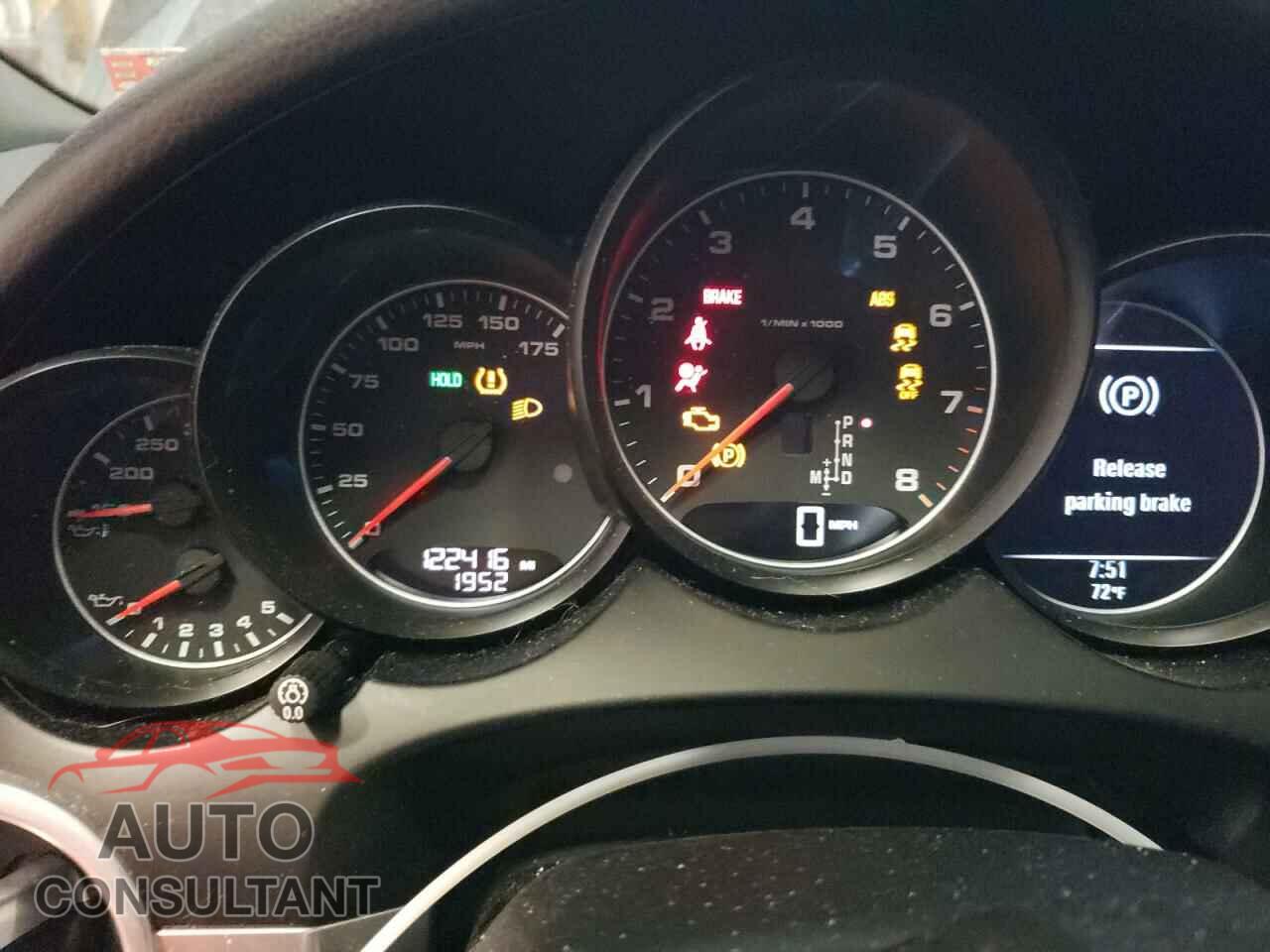 PORSCHE CAYENNE 2016 - WP1AA2A29GLA09672