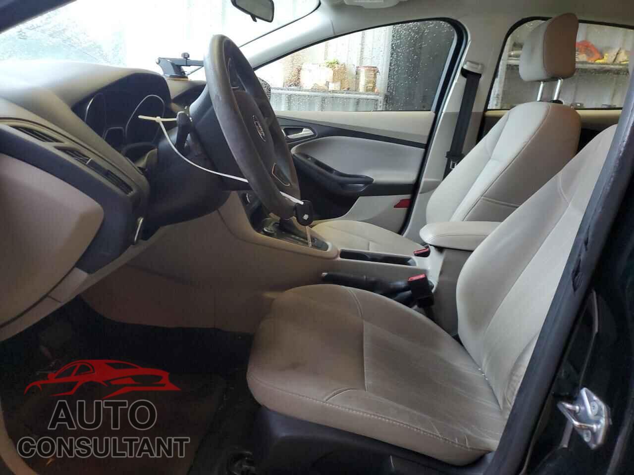 FORD FOCUS 2016 - 1FADP3F24GL211157